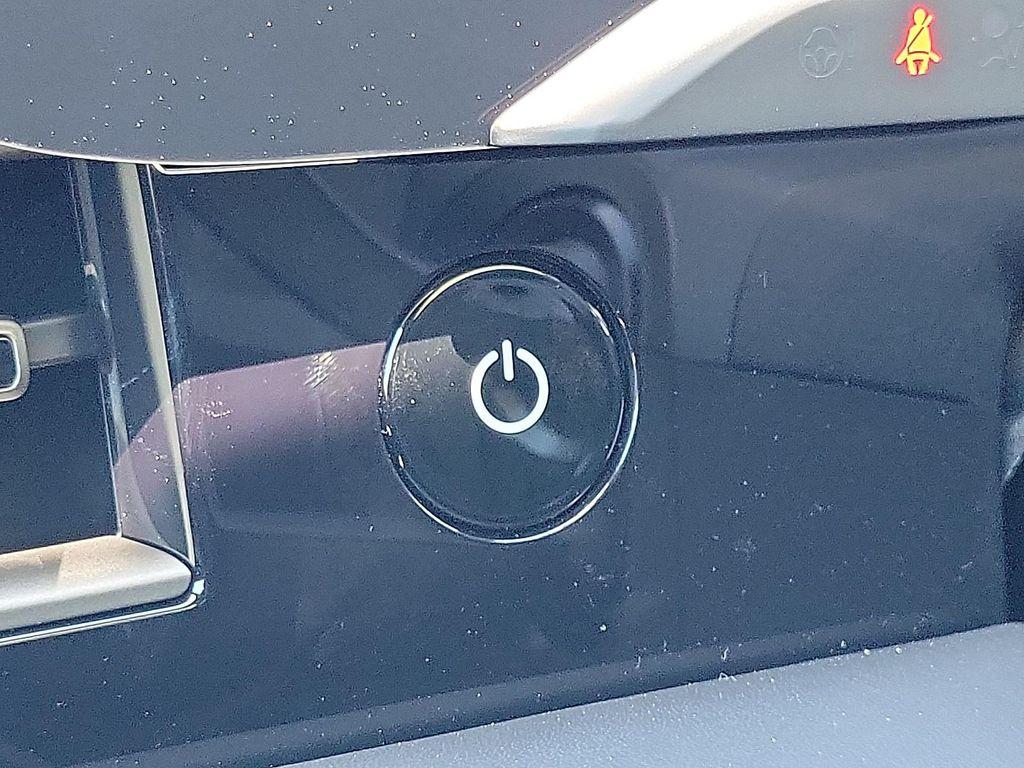 new 2025 Porsche Taycan car