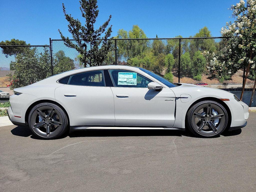 new 2025 Porsche Taycan car