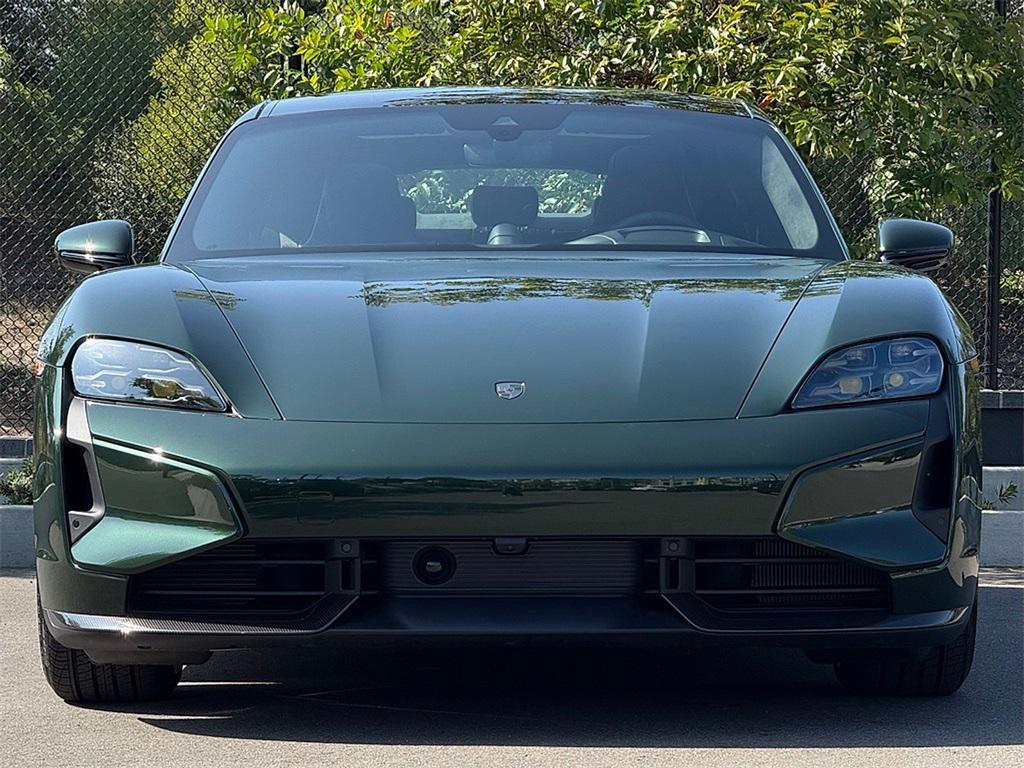 new 2025 Porsche Taycan car