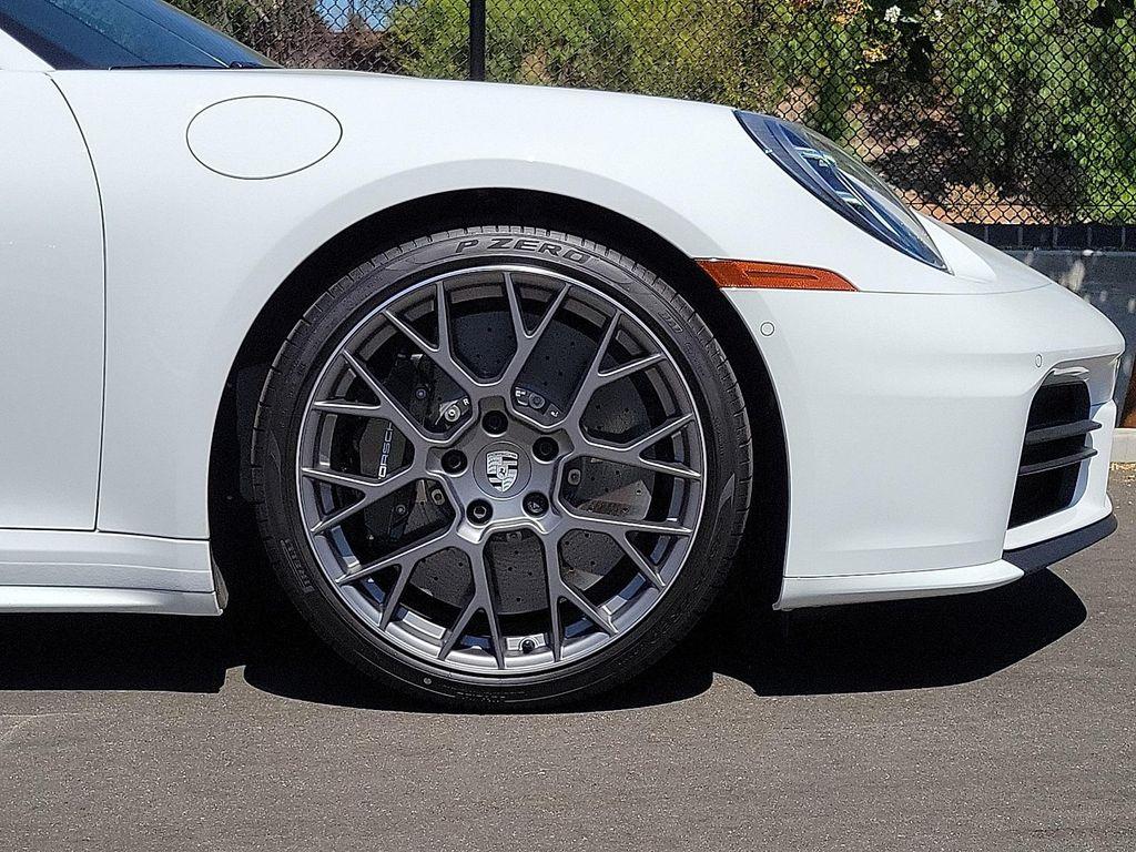 new 2025 Porsche 911 car