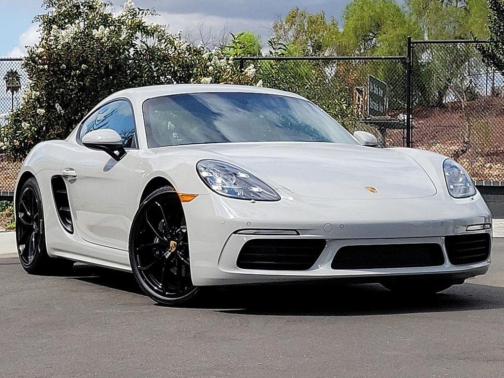 new 2025 Porsche 718 Cayman car