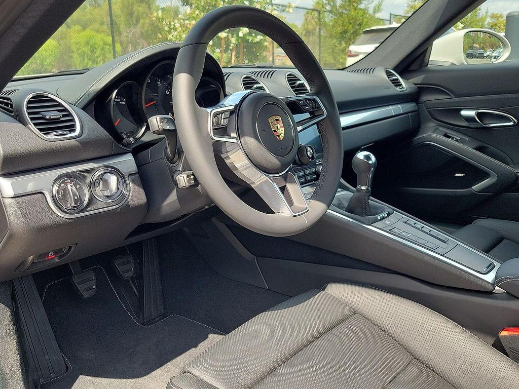 new 2025 Porsche 718 Cayman car