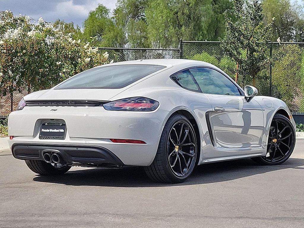 new 2025 Porsche 718 Cayman car