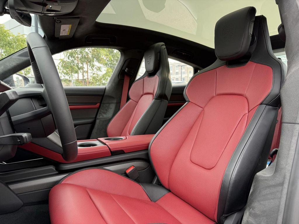 new 2025 Porsche Taycan car