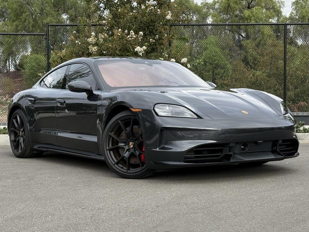 new 2025 Porsche Taycan car