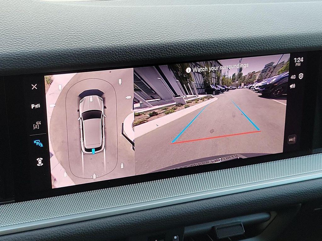 new 2025 Porsche Cayenne car
