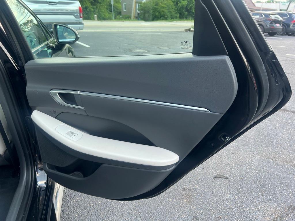 used 2023 Hyundai Sonata Hybrid car, priced at $18,995