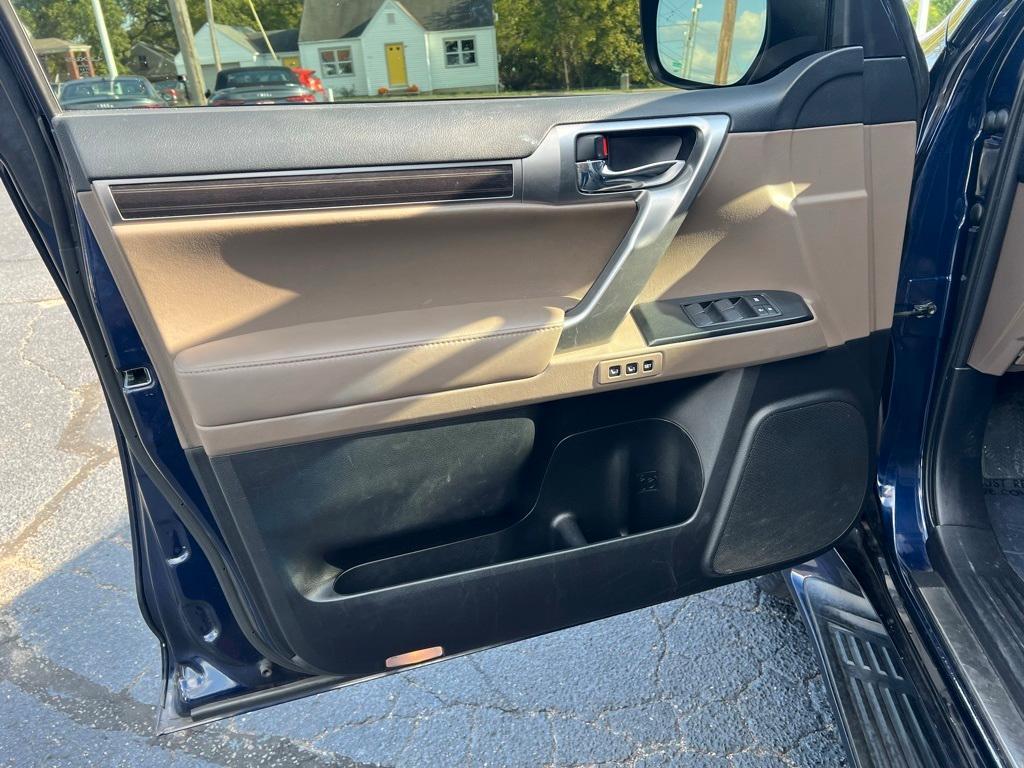 used 2022 Lexus GX 460 car, priced at $44,995