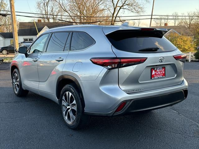 used 2021 Toyota Highlander car, priced at $28,938