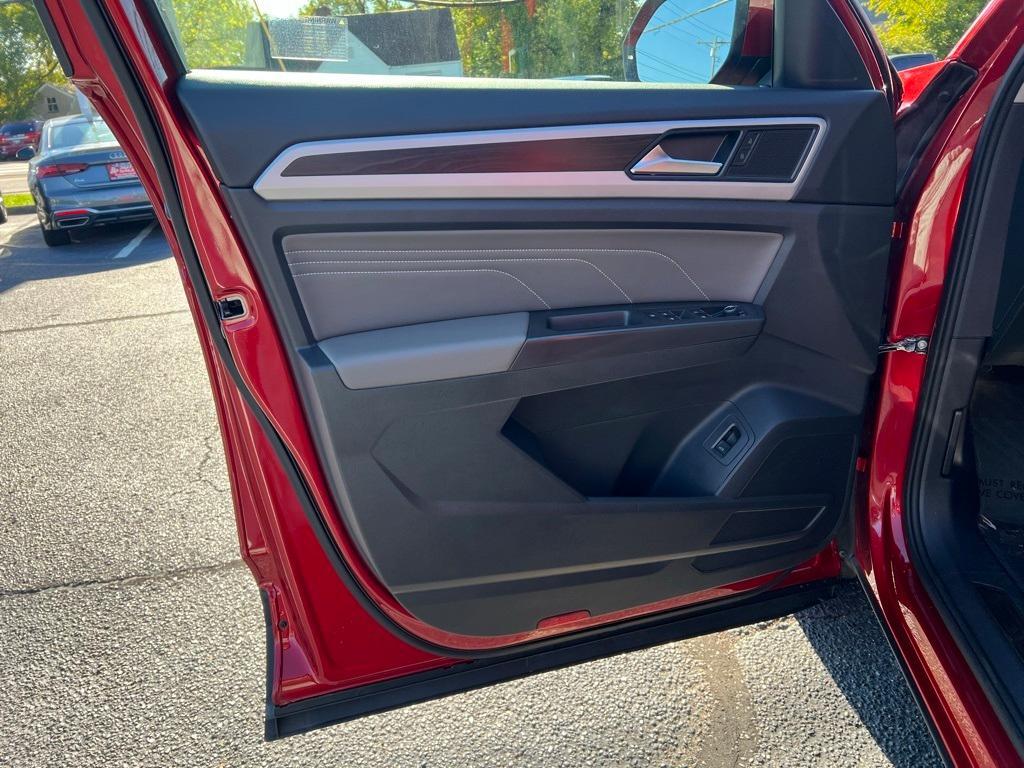 used 2023 Volkswagen Atlas car, priced at $28,700