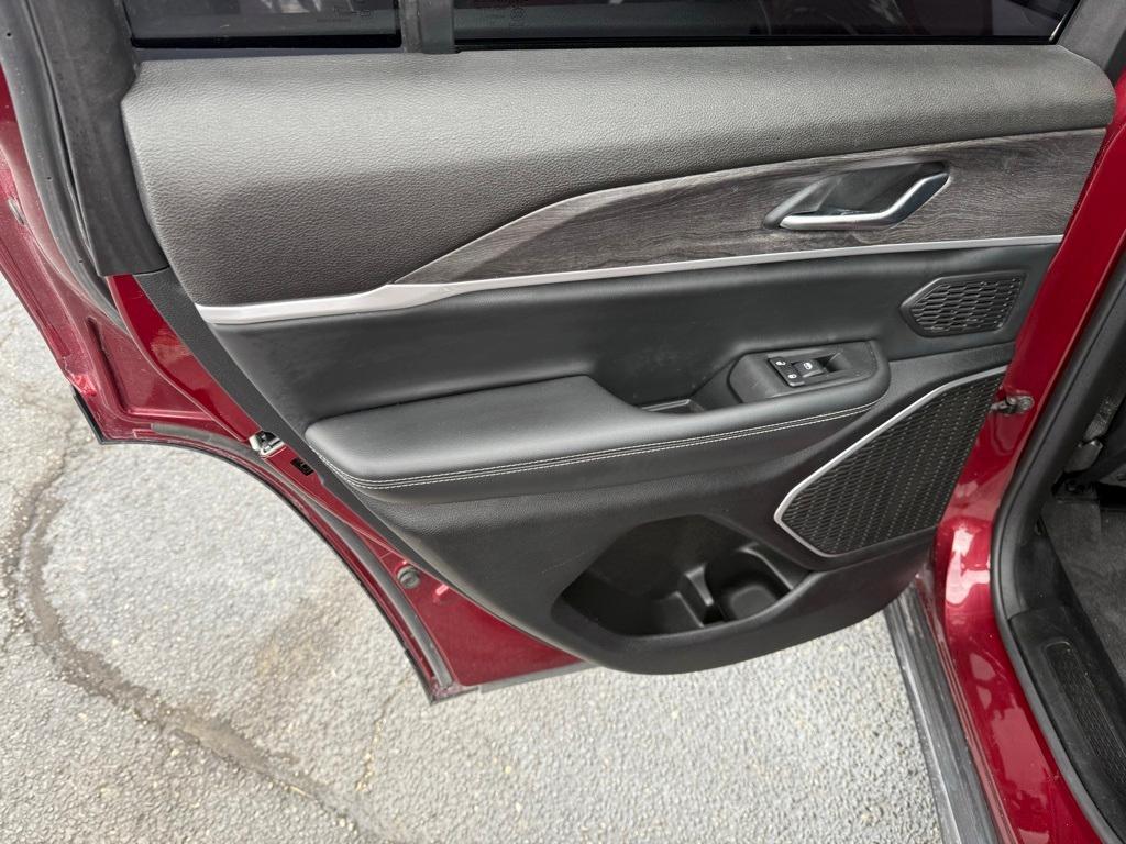 used 2022 Jeep Grand Cherokee car, priced at $23,995