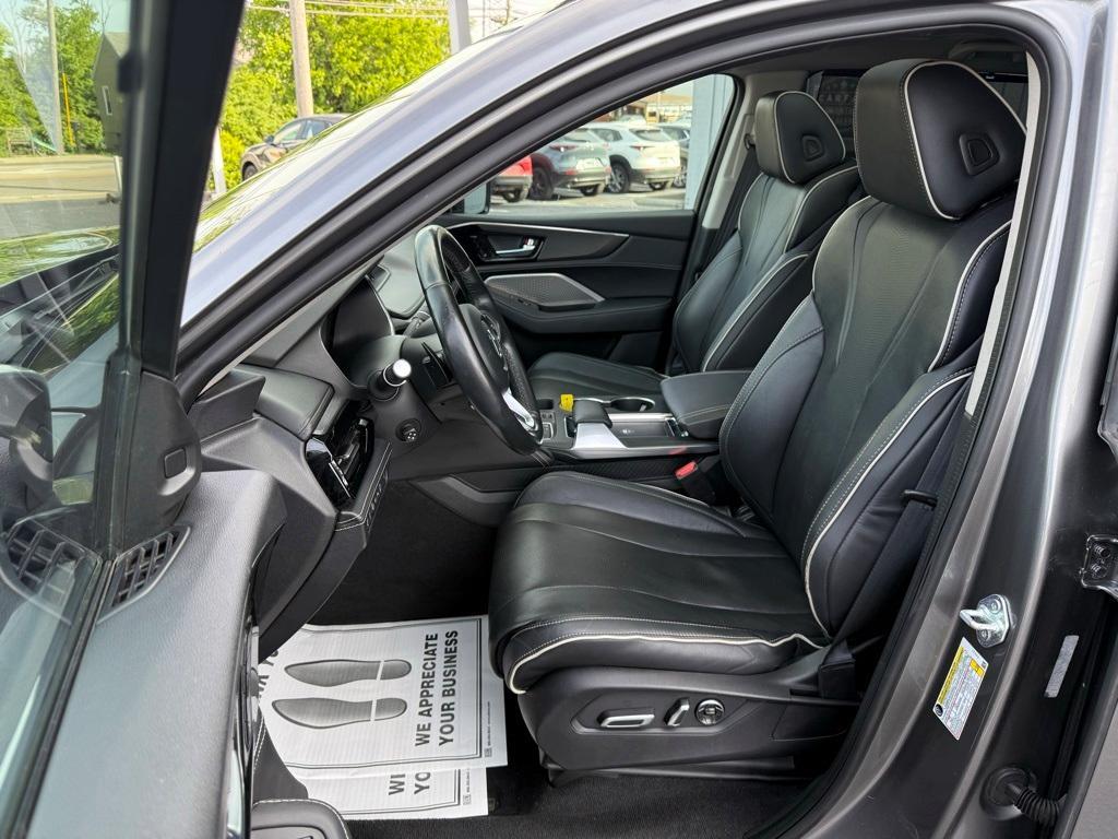 used 2022 Acura MDX car, priced at $27,200