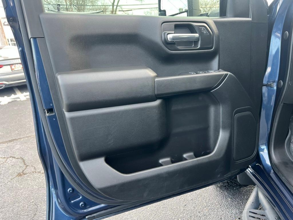 used 2021 Chevrolet Silverado 1500 car, priced at $32,995