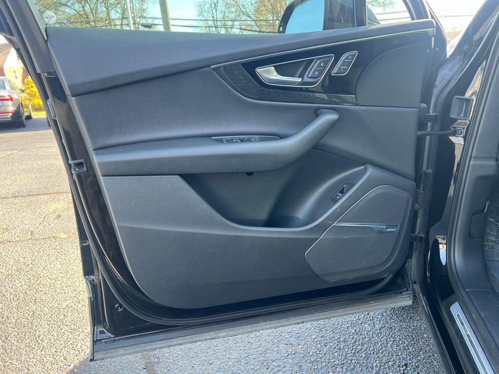 used 2019 Audi Q7 car, priced at $19,570