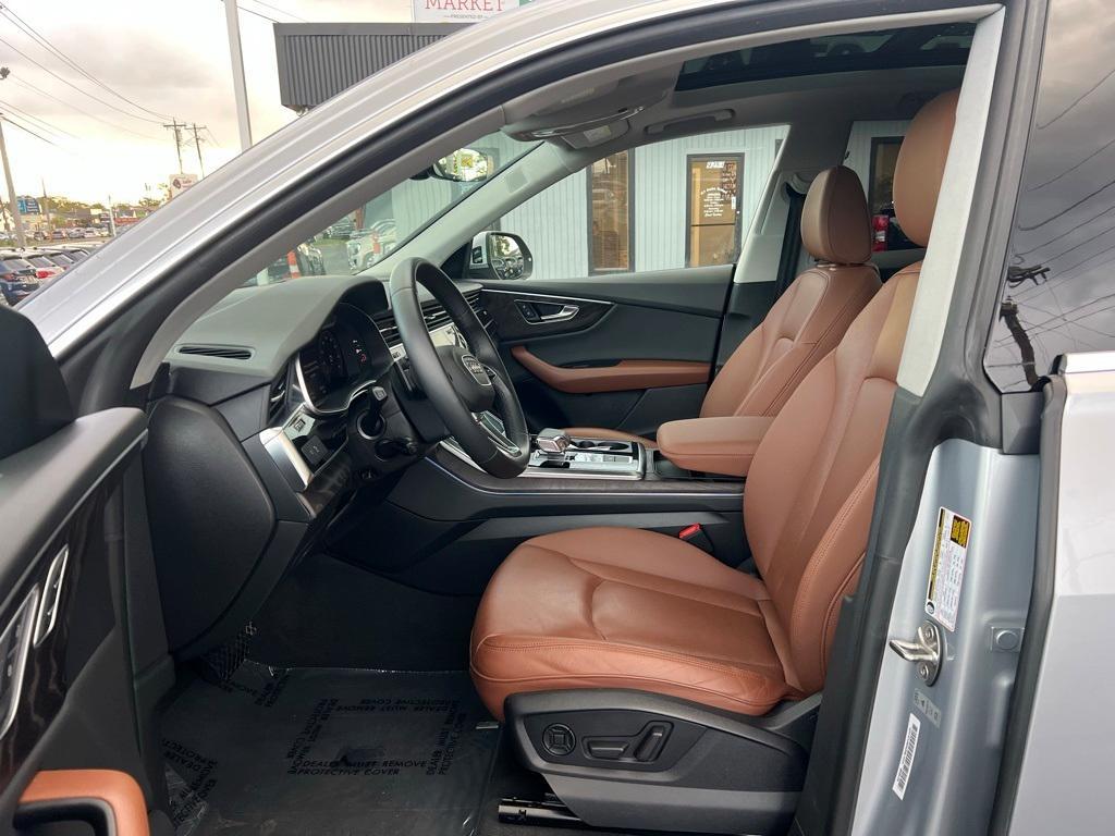 used 2022 Audi Q8 car, priced at $37,995