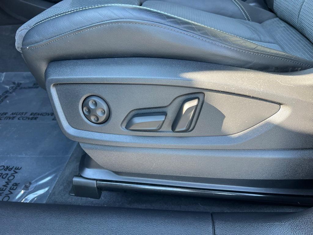 used 2022 Audi SQ5 car, priced at $35,217