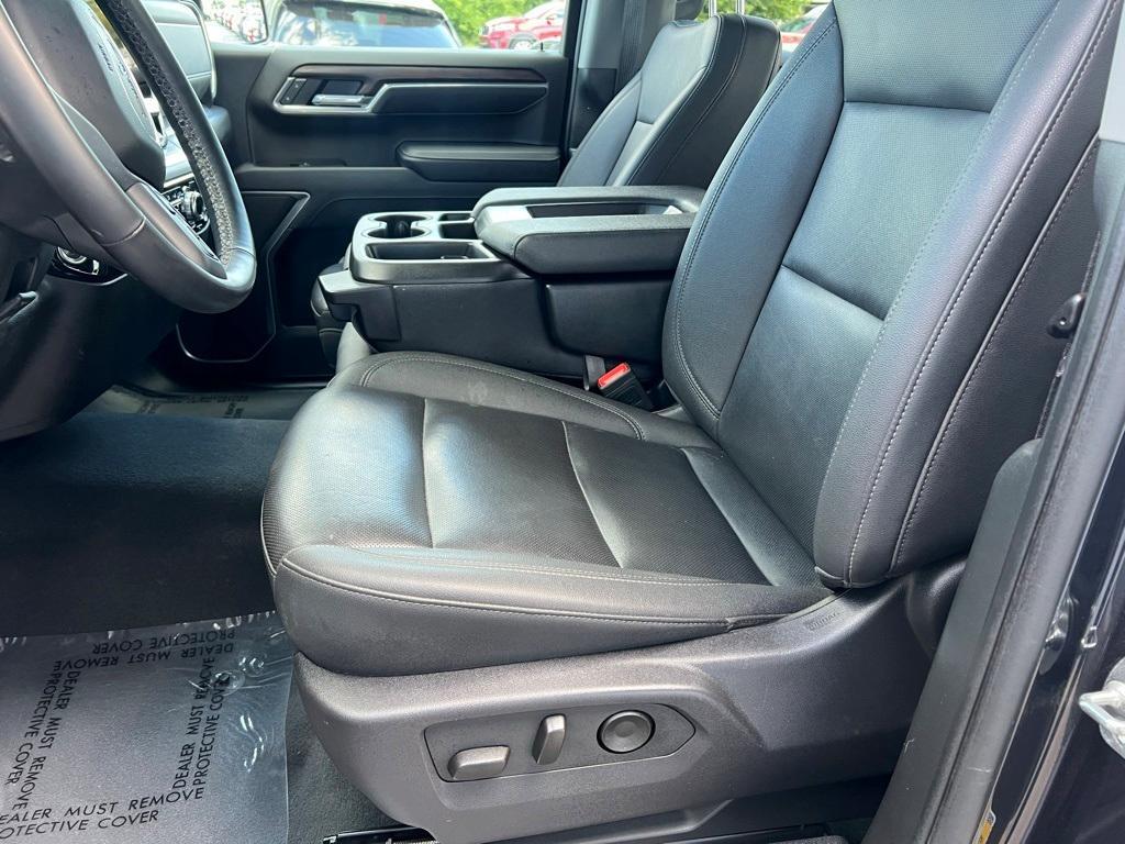 used 2025 GMC Sierra 1500 car, priced at $44,995