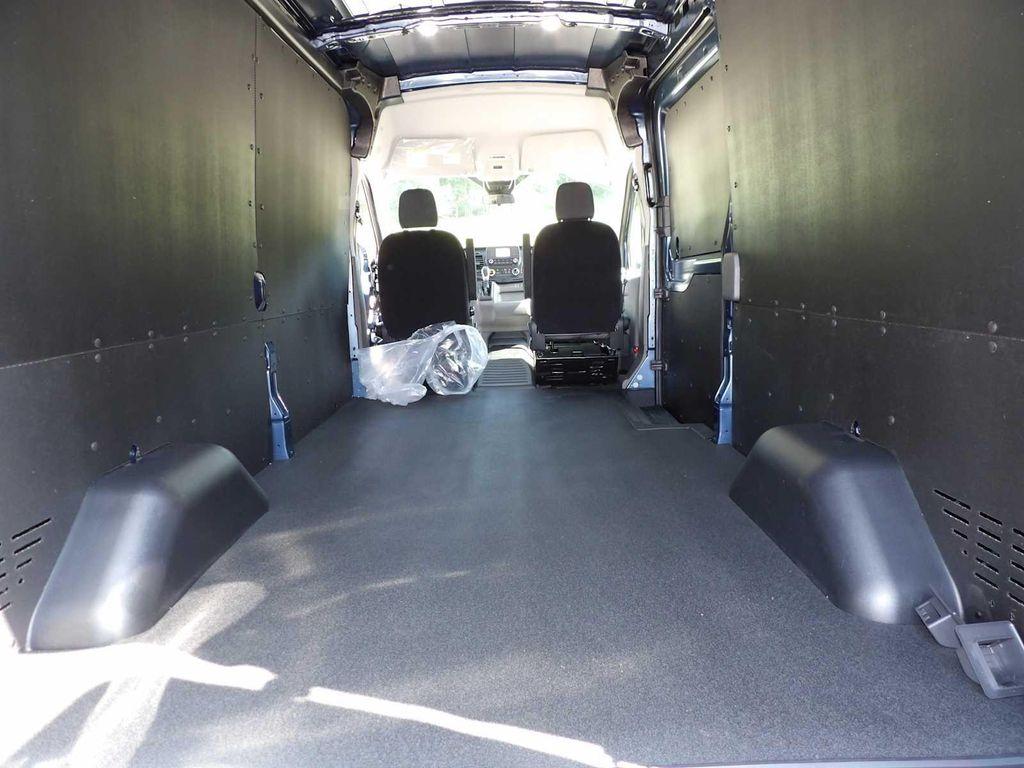 new 2025 Ford Transit-250 car