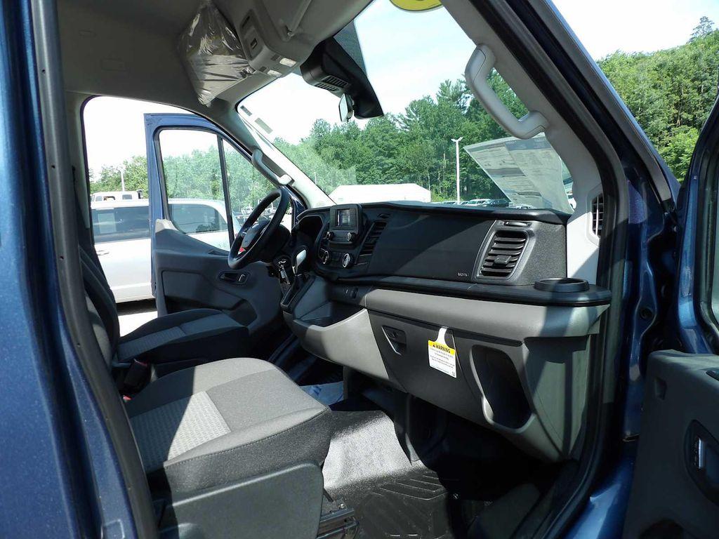 new 2025 Ford Transit-250 car