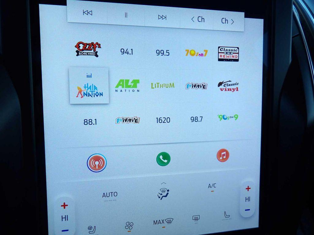 used 2024 Ford Edge car, priced at $31,450