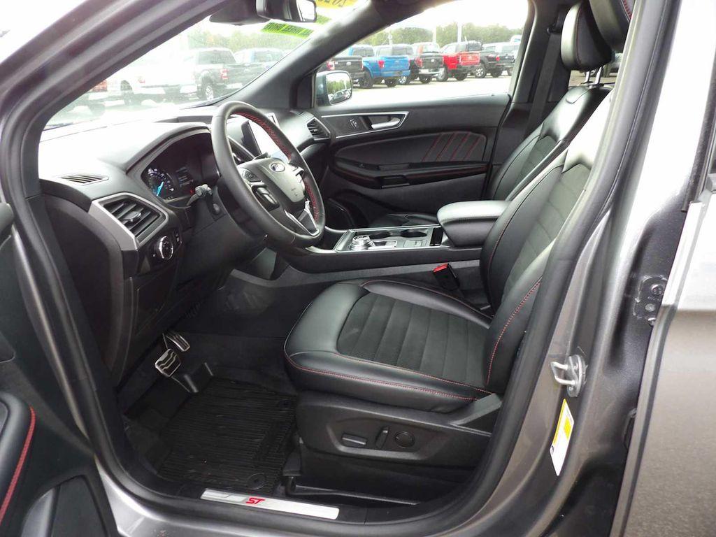 used 2023 Ford Edge car, priced at $32,900