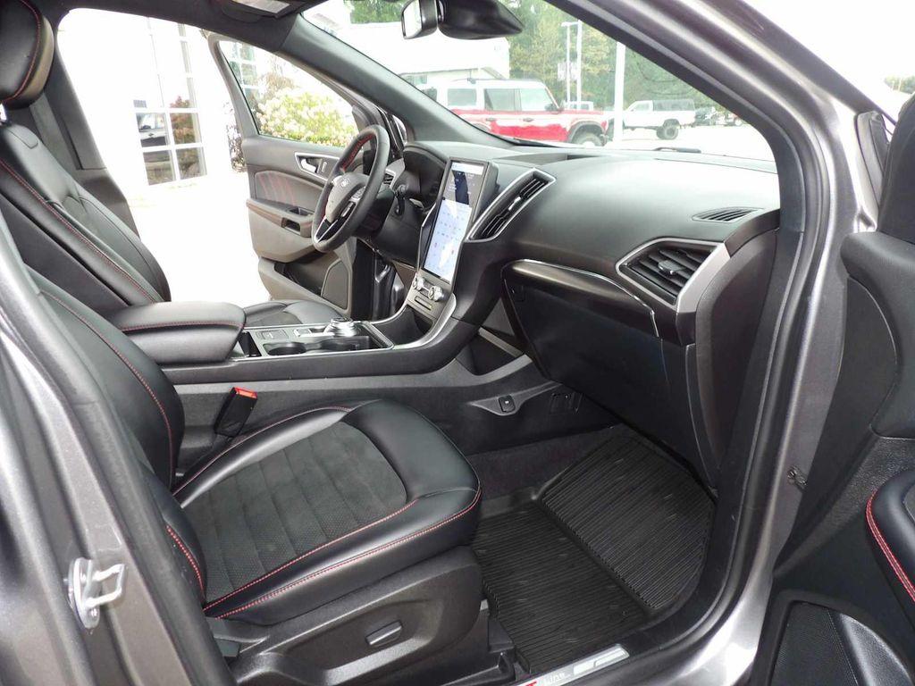 used 2023 Ford Edge car, priced at $32,900