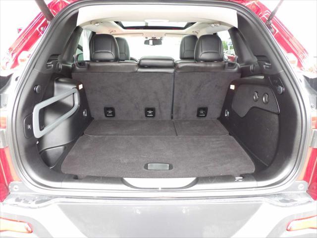 used 2015 Jeep Cherokee car, priced at $18,495