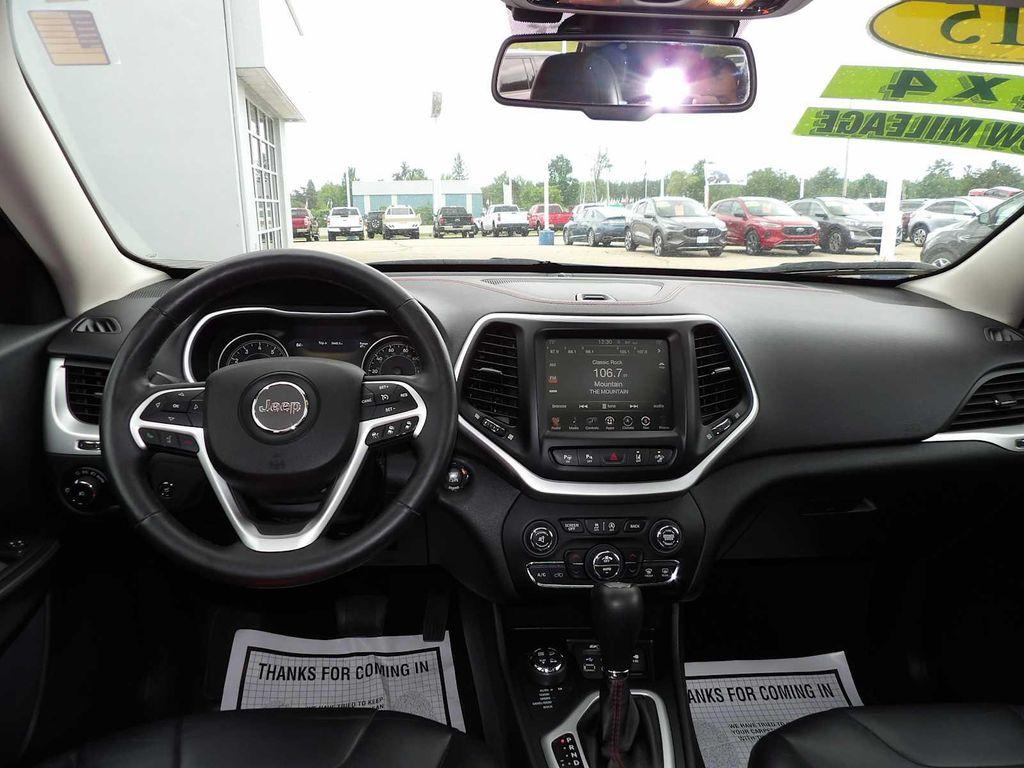 used 2015 Jeep Cherokee car, priced at $18,495