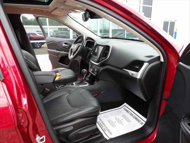 used 2015 Jeep Cherokee car, priced at $18,495