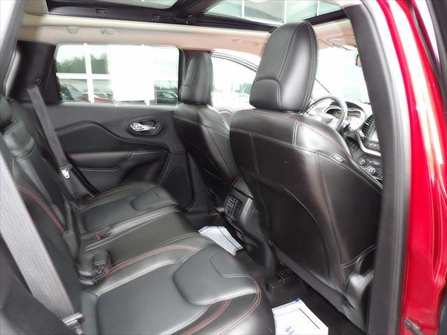 used 2015 Jeep Cherokee car, priced at $18,495