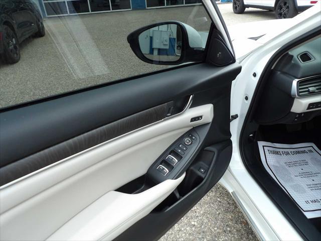 used 2018 Honda Accord Hybrid car, priced at $26,995