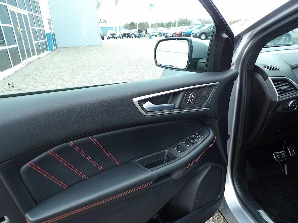 used 2022 Ford Edge car, priced at $31,999