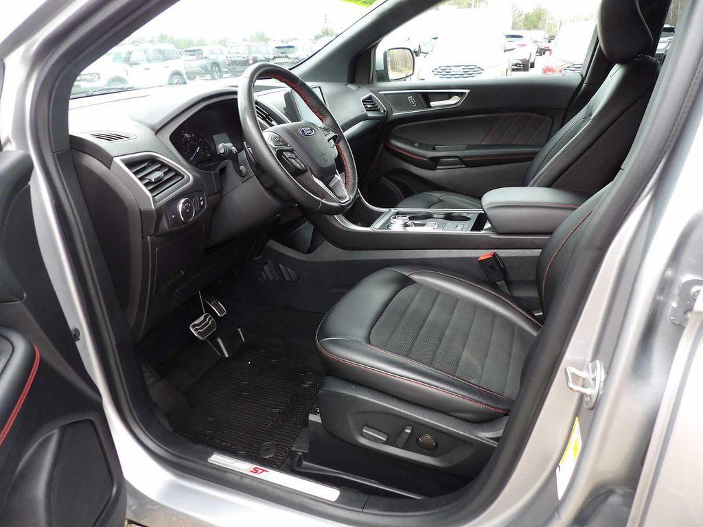 used 2022 Ford Edge car, priced at $31,999