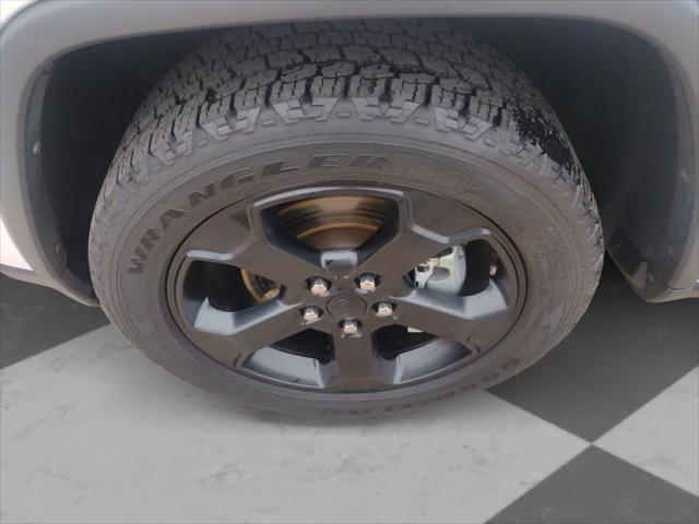 used 2021 Jeep Grand Cherokee car, priced at $31,200