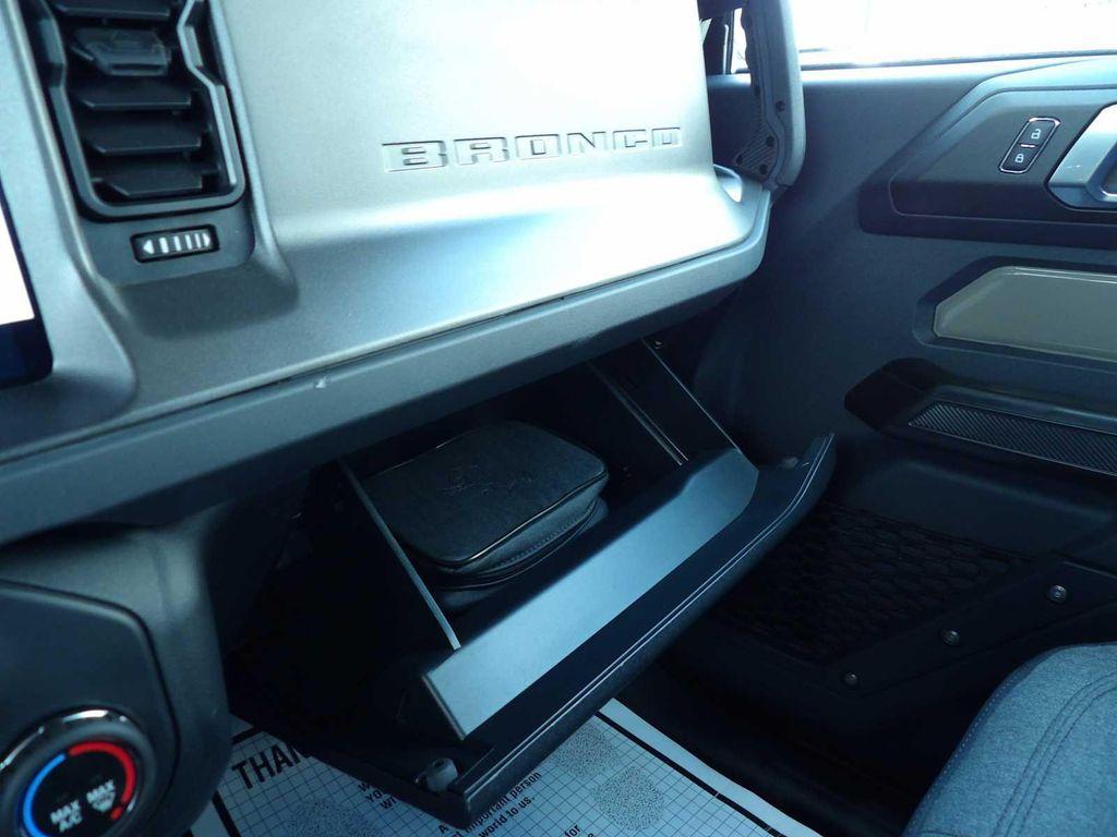 used 2025 Ford Bronco car, priced at $38,960