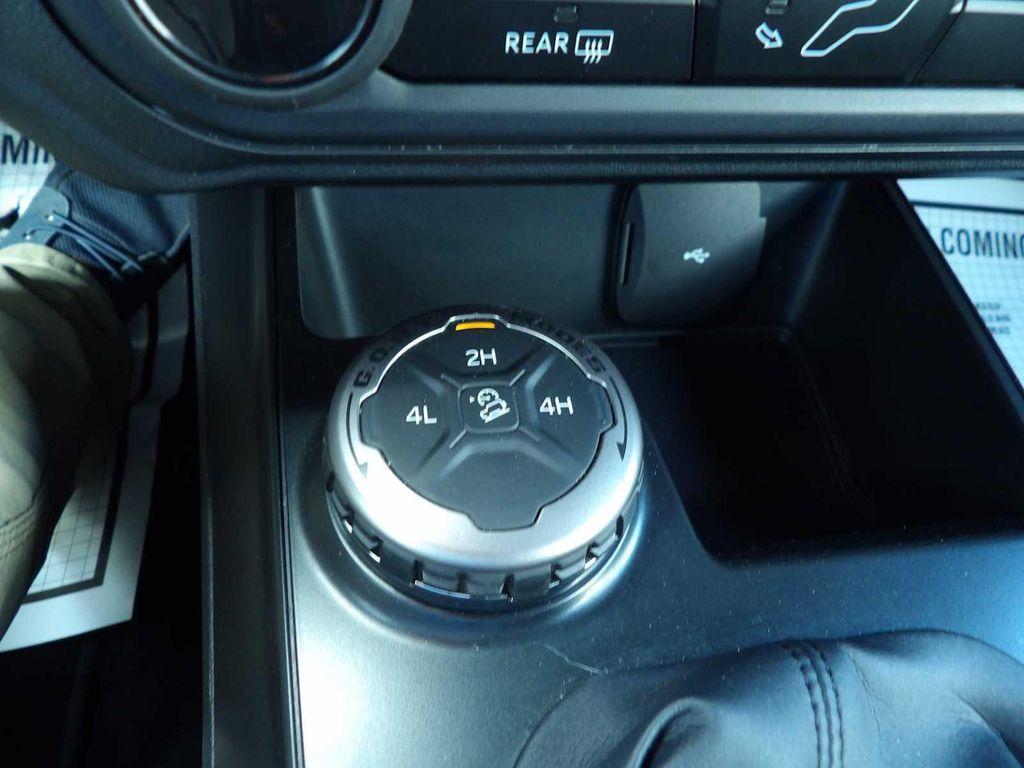 used 2025 Ford Bronco car, priced at $38,960