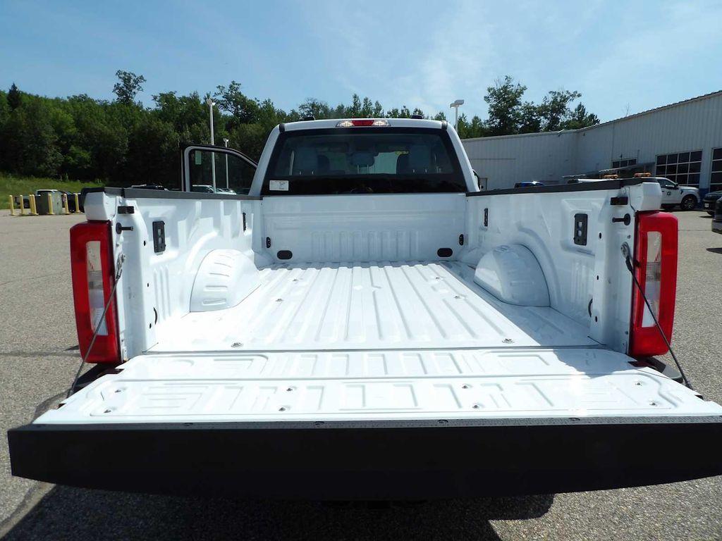 new 2025 Ford F-350 car