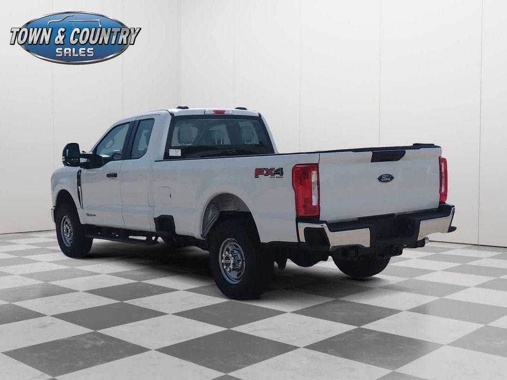 new 2025 Ford F-350 car