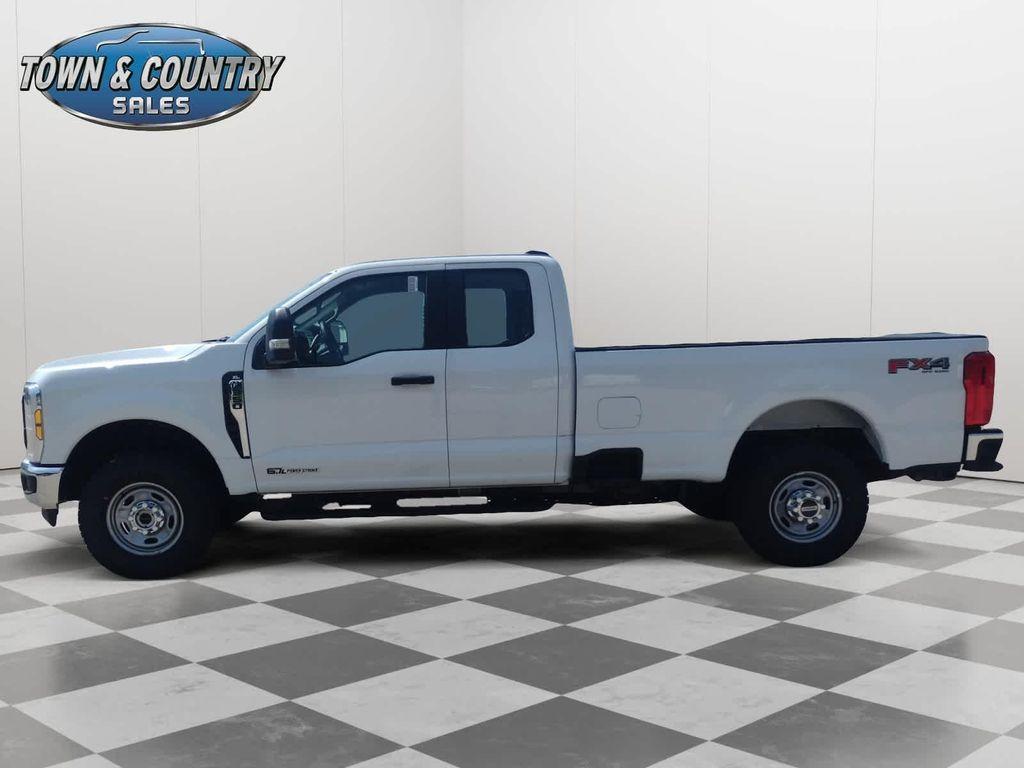 new 2025 Ford F-350 car