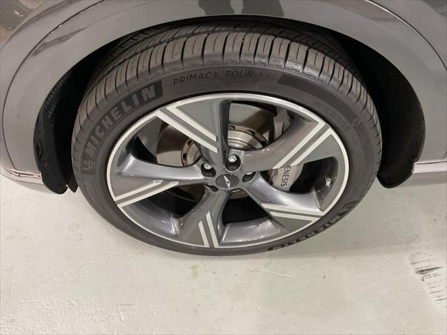 used 2025 Genesis GV80 car, priced at $75,614