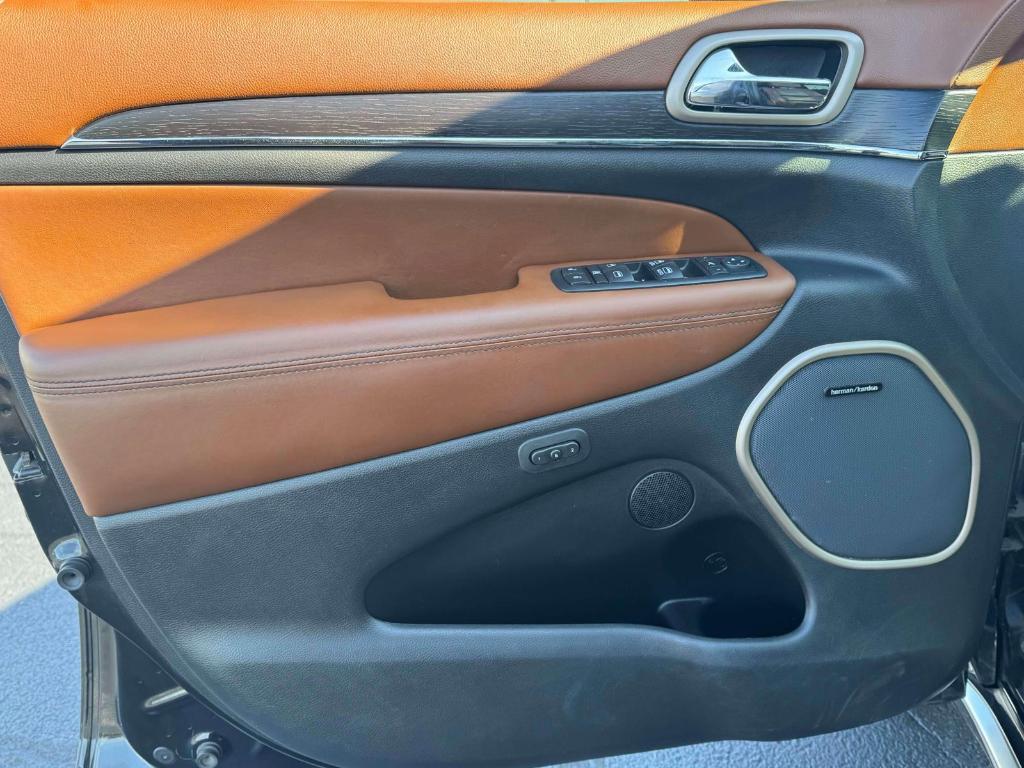 used 2017 Jeep Grand Cherokee car, priced at $18,995