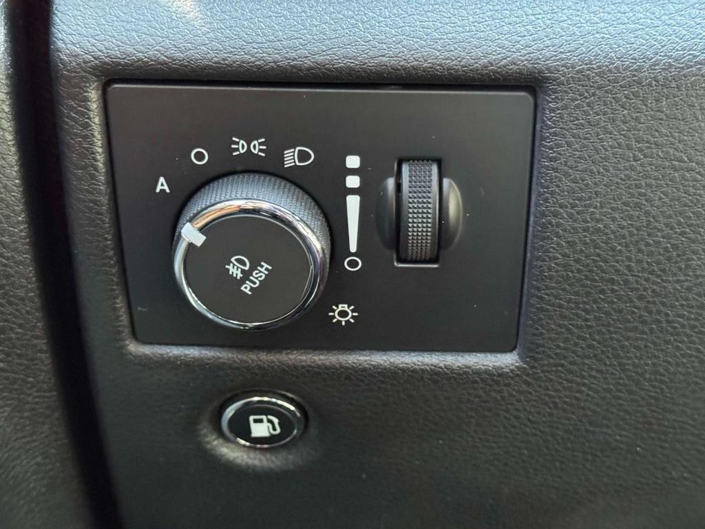 used 2017 Jeep Grand Cherokee car, priced at $18,995