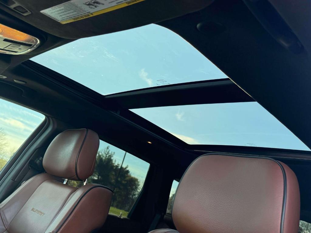 used 2017 Jeep Grand Cherokee car, priced at $18,995