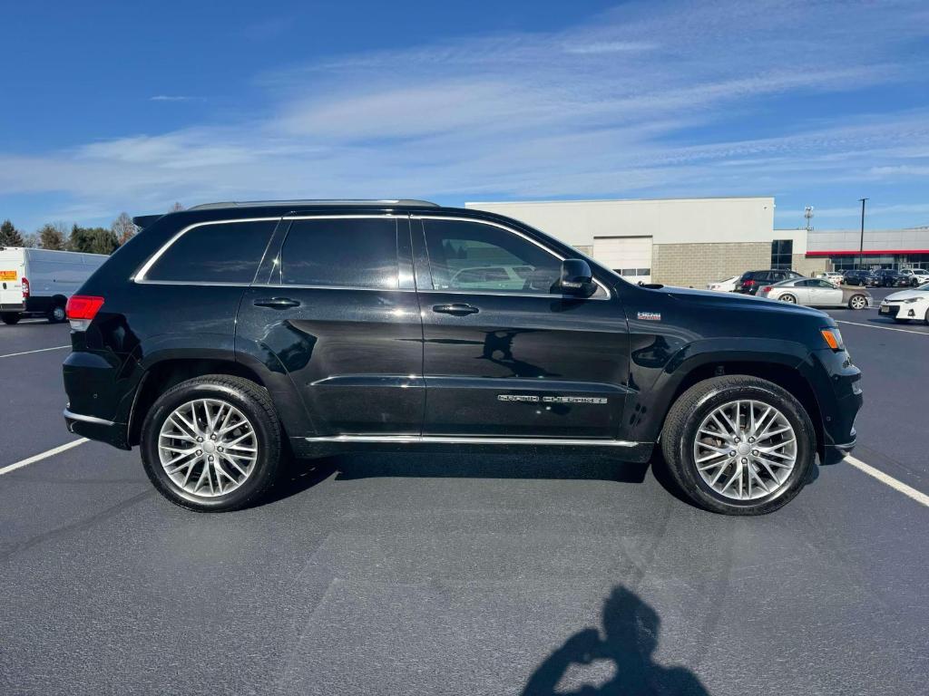 used 2017 Jeep Grand Cherokee car, priced at $18,995