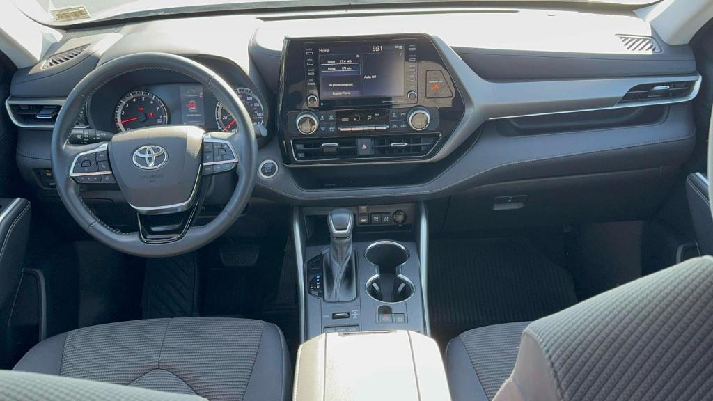 used 2021 Toyota Highlander car, priced at $30,895