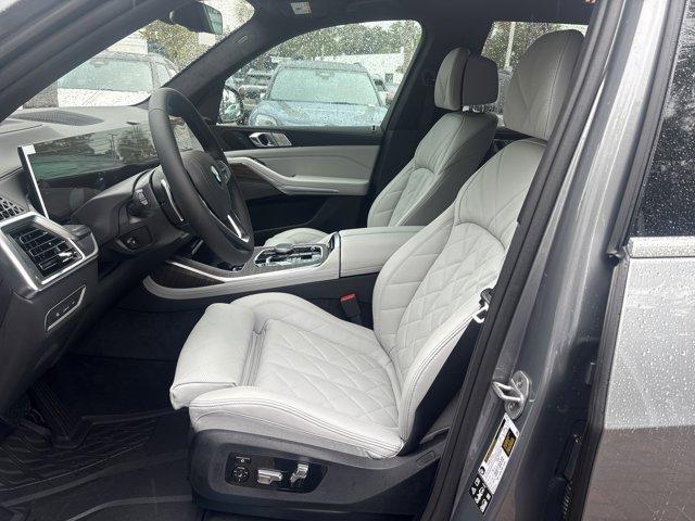 new 2026 BMW X7 car, priced at $96,455