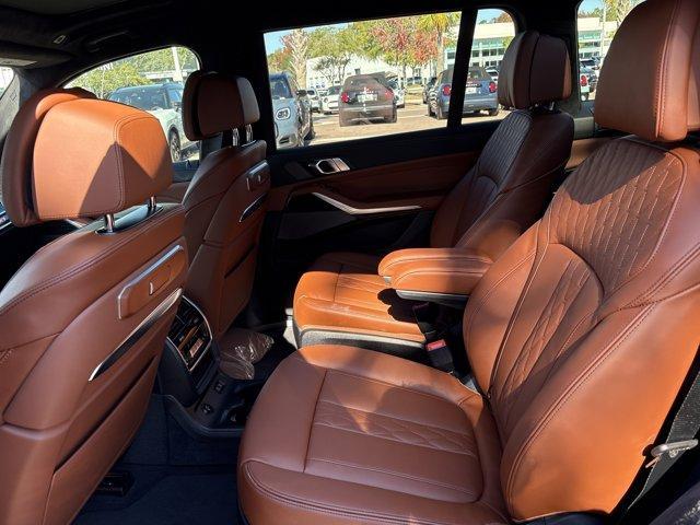 new 2026 BMW X7 car, priced at $104,785