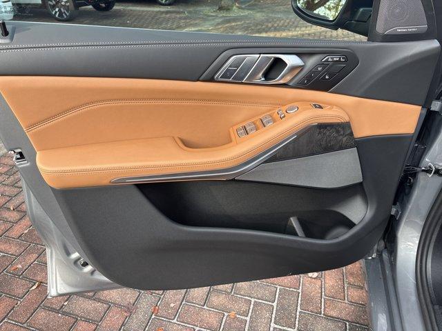 new 2026 BMW X7 car, priced at $96,305