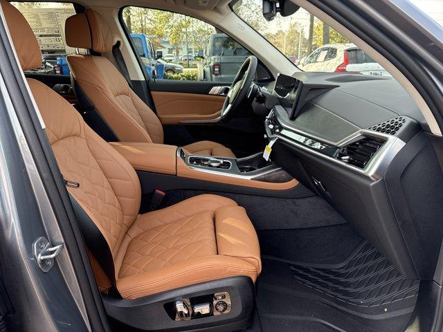 new 2026 BMW X7 car, priced at $96,305