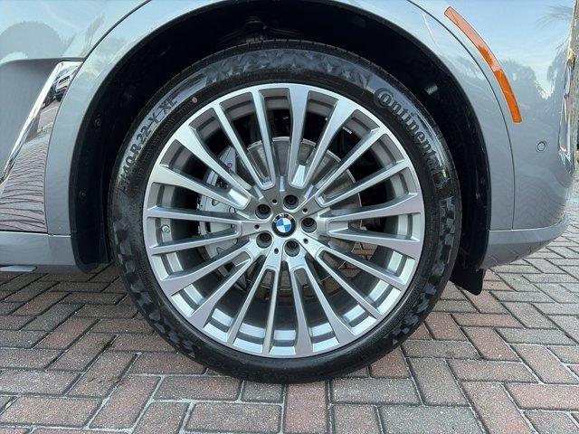 new 2026 BMW X7 car, priced at $101,185